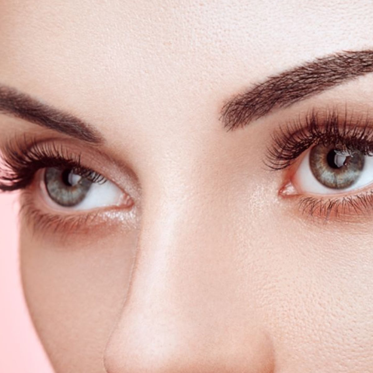10 Things We Love About Intensive Lash & Brow Tint