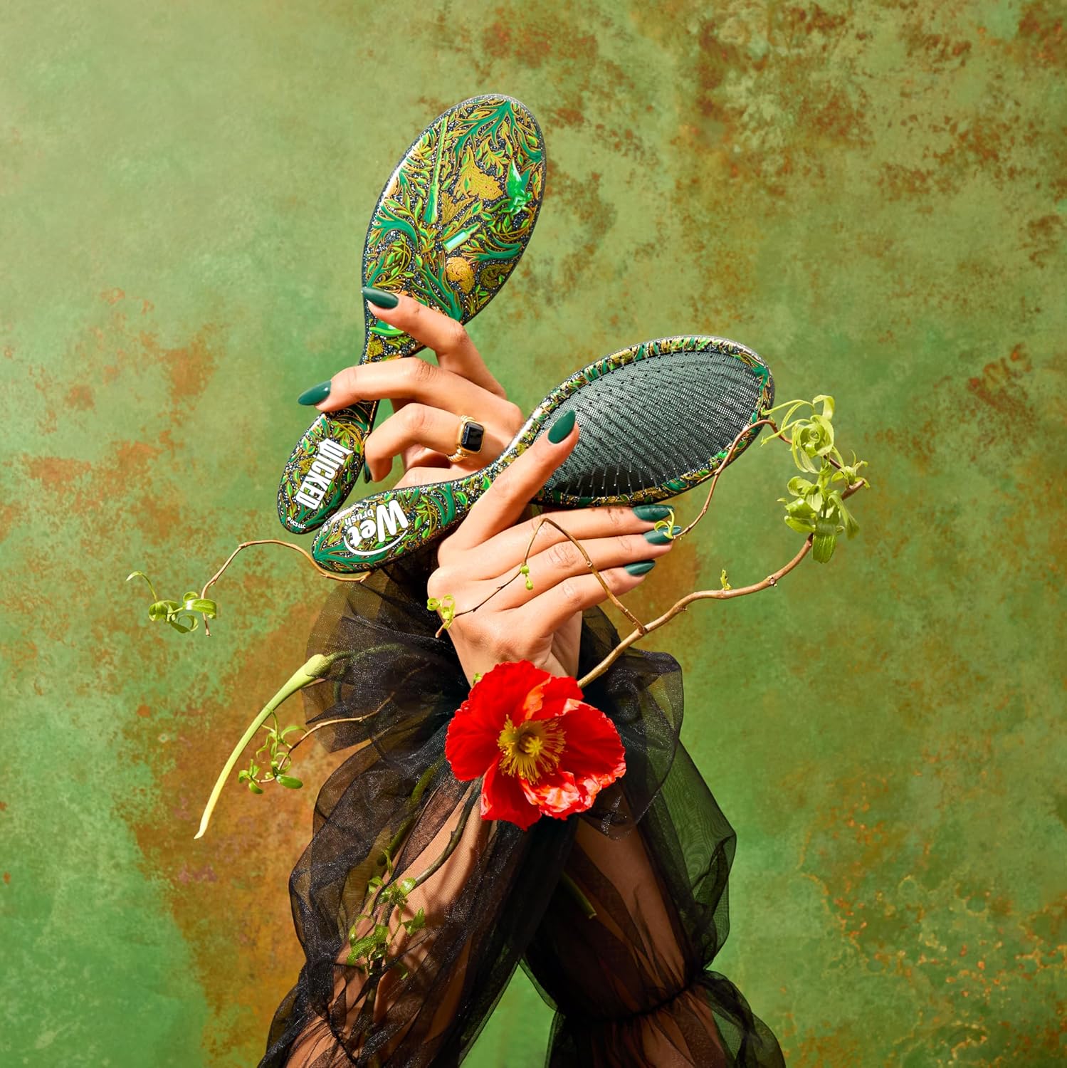 Elphaba Wet Brush Pro