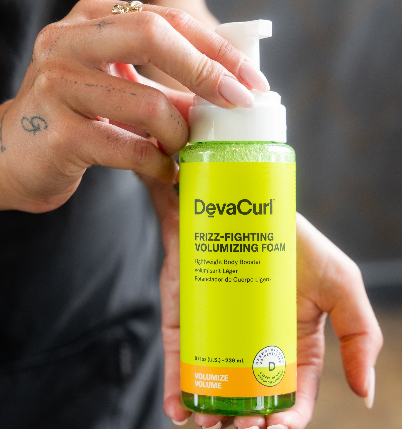 DevaCurl Frizz-Fighting Volumizing Foam