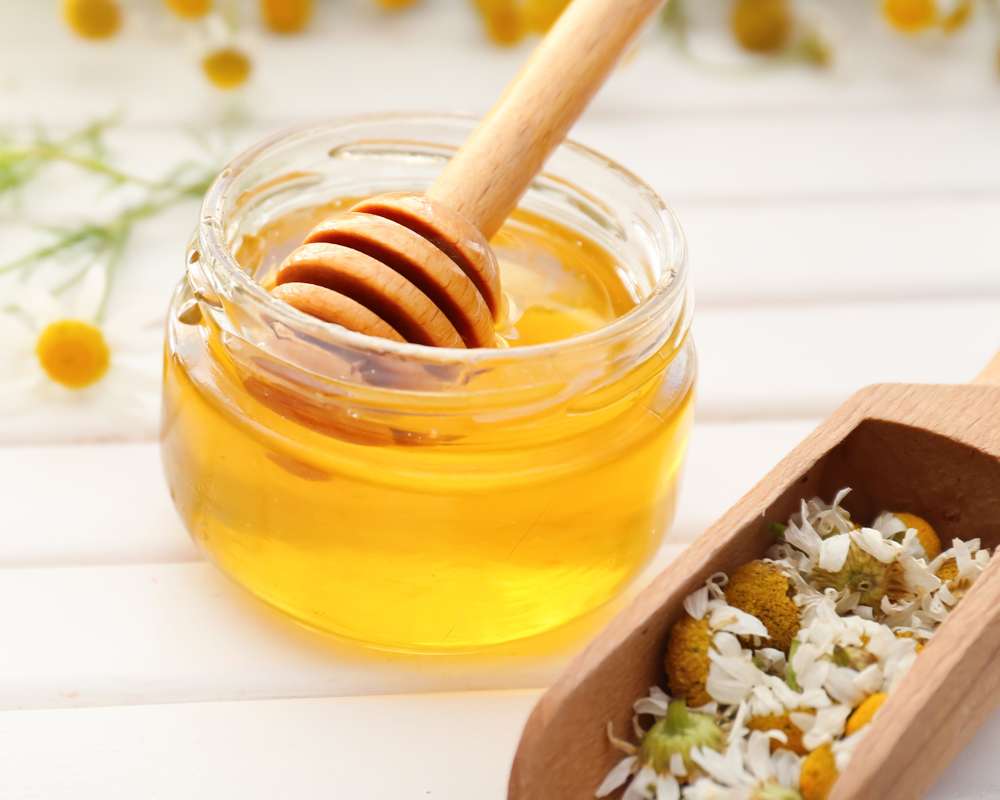 Premium Ingredients Honey & Camomile